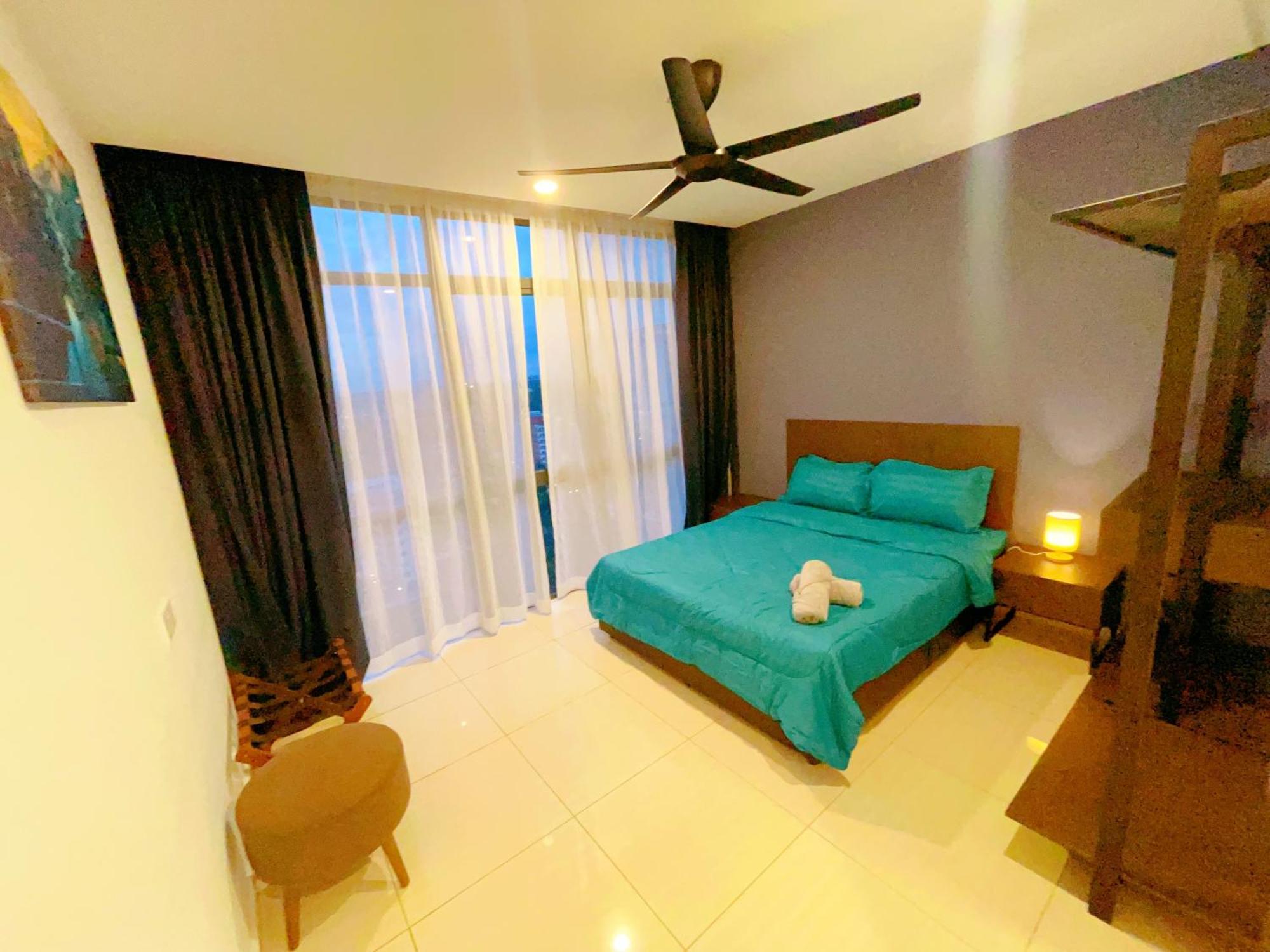 Gyden Staycation #the Straits Apartment