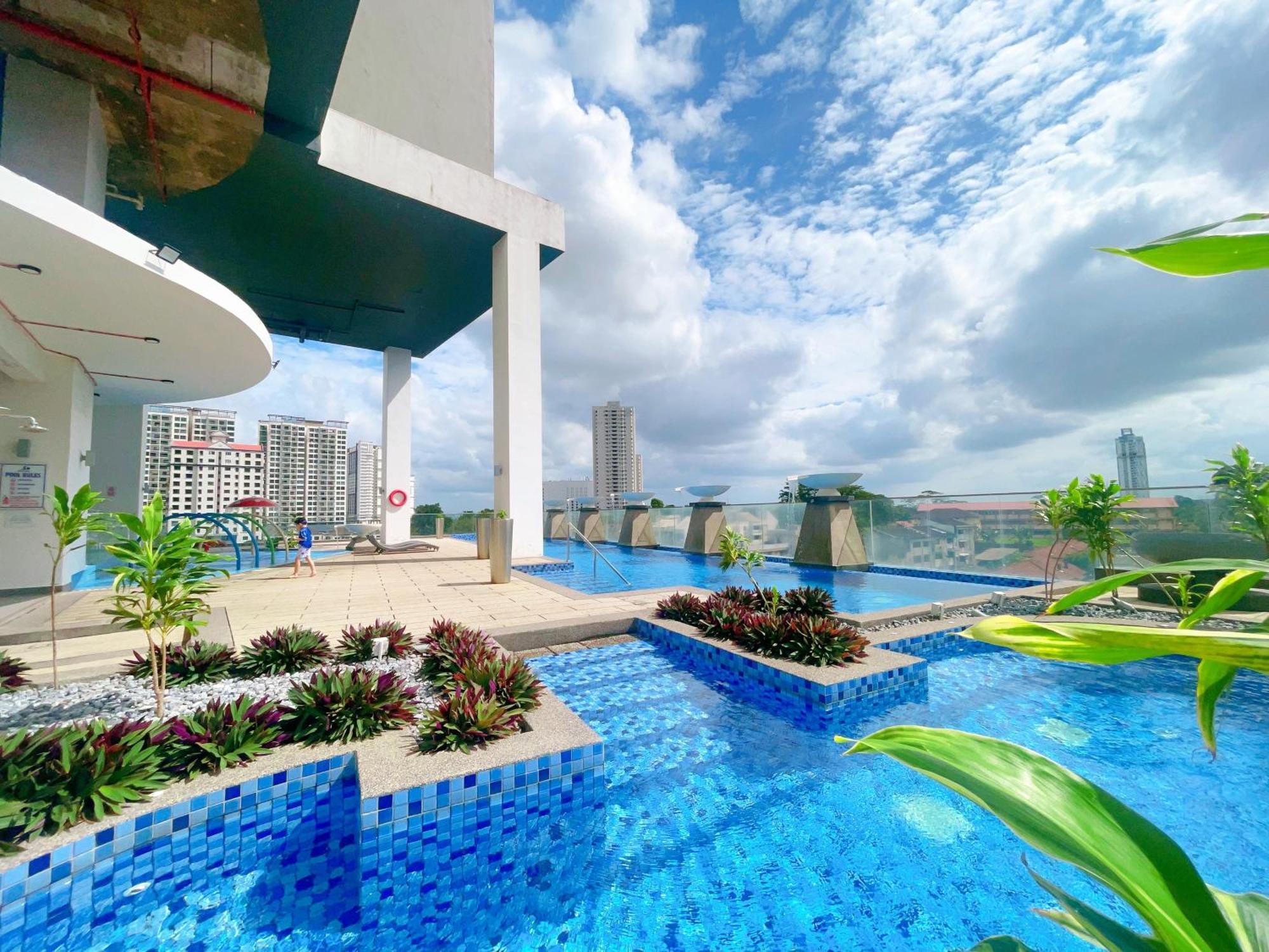 Gyden Staycation #the Straits Apartment
