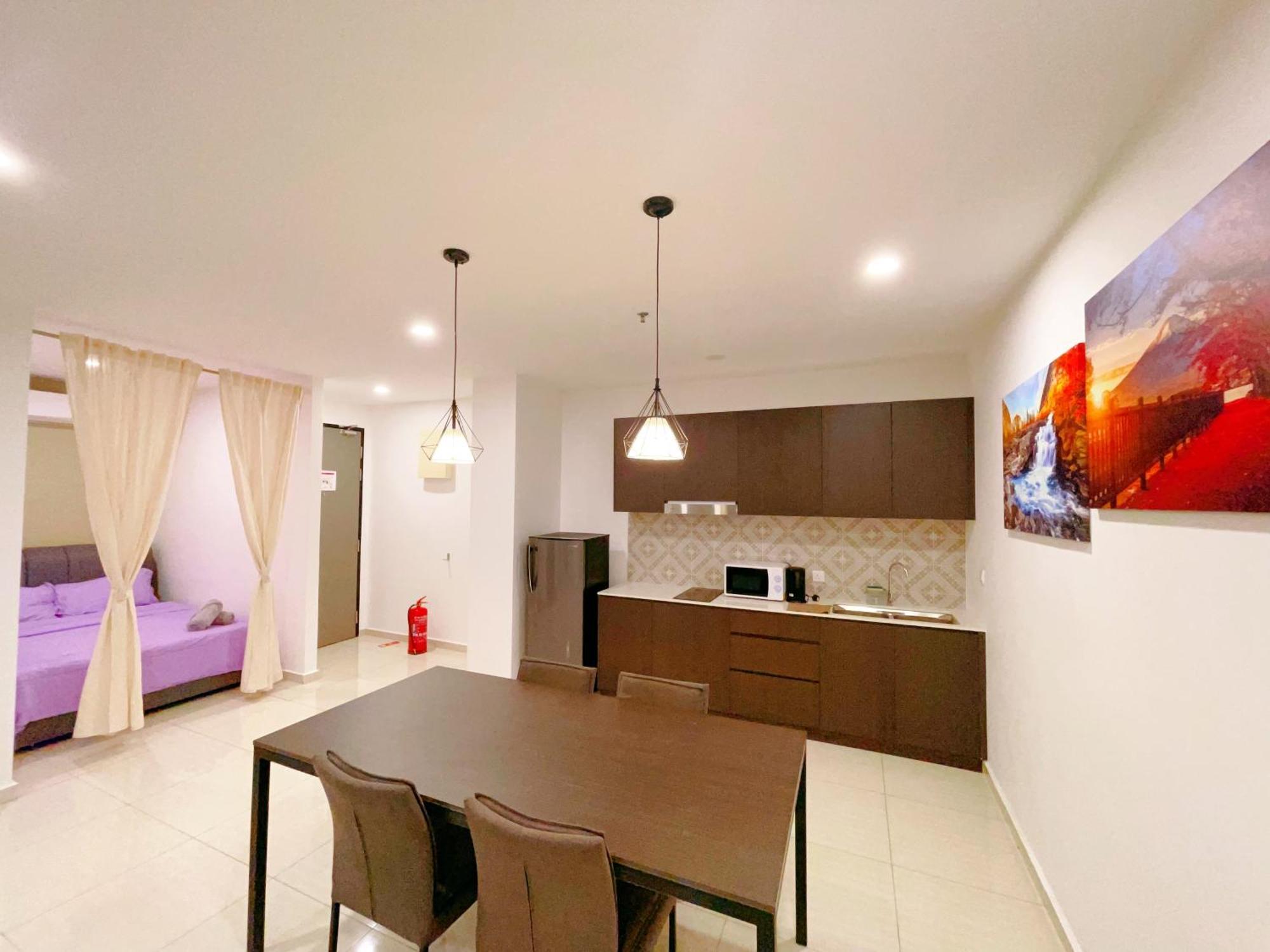 Gyden Staycation #the Straits Apartment *